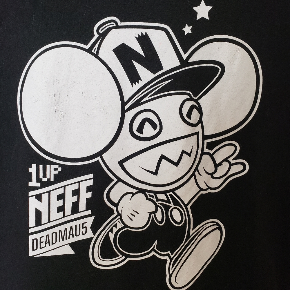 Neff Deadmau5 t-shirt men's M